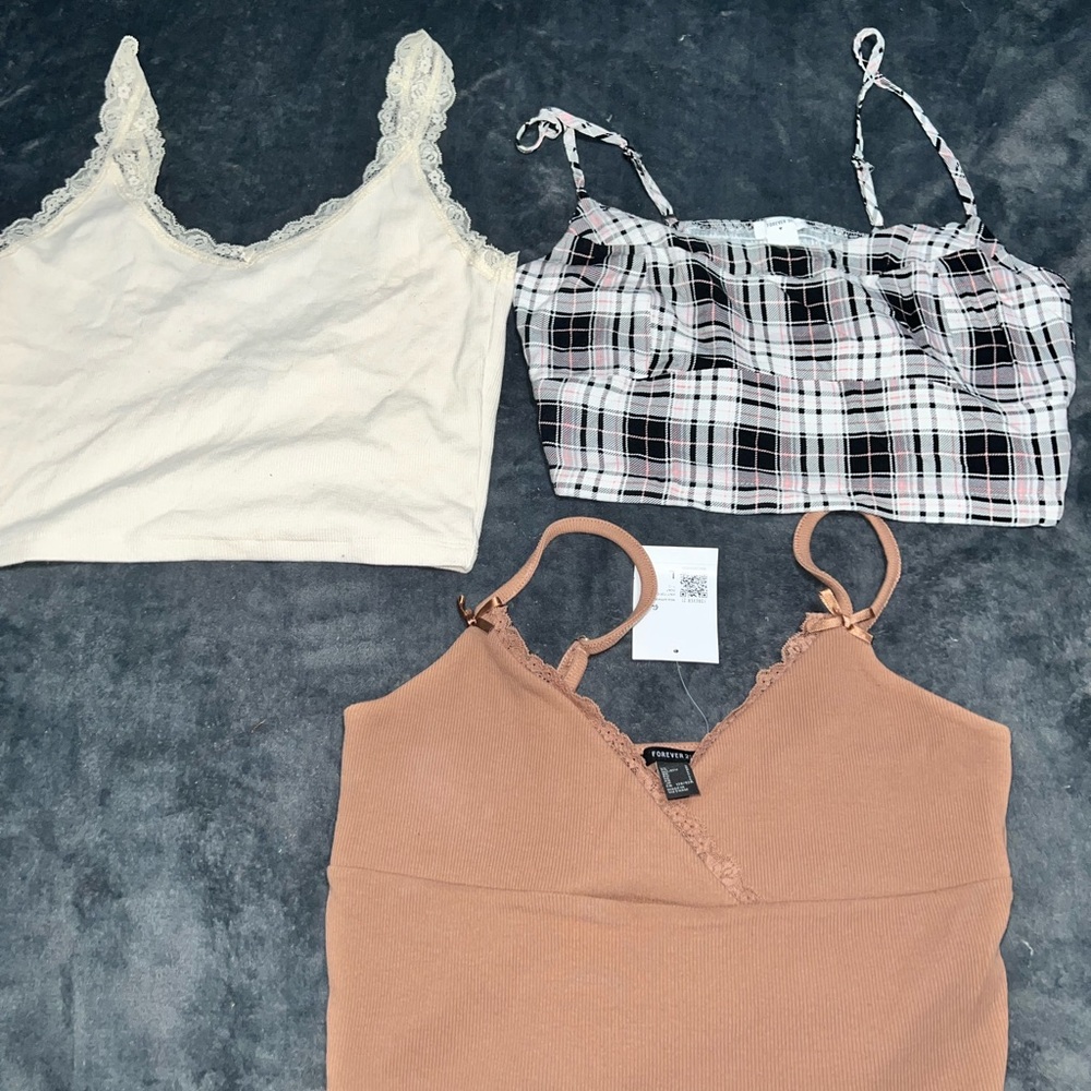 Forever 21 Cropped Tank Tops Set
